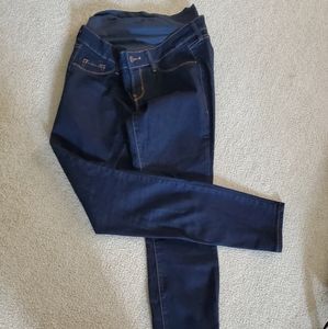 Maternity Old navy size 4, full panel Rockstar super skinny jeans